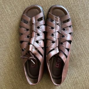 CCHUGHES KRYSTAL SHOES